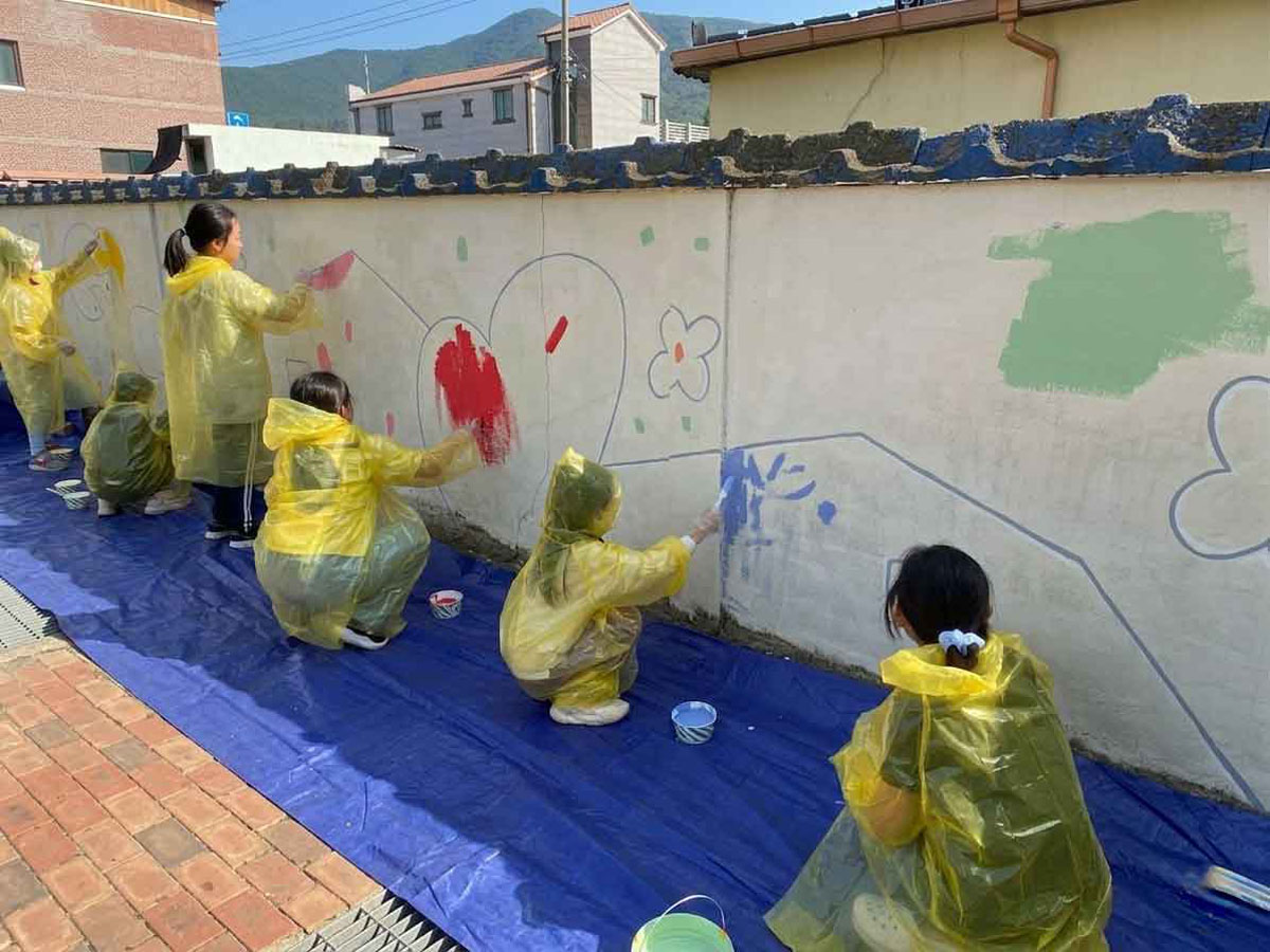 진보초등학교 벽화 1